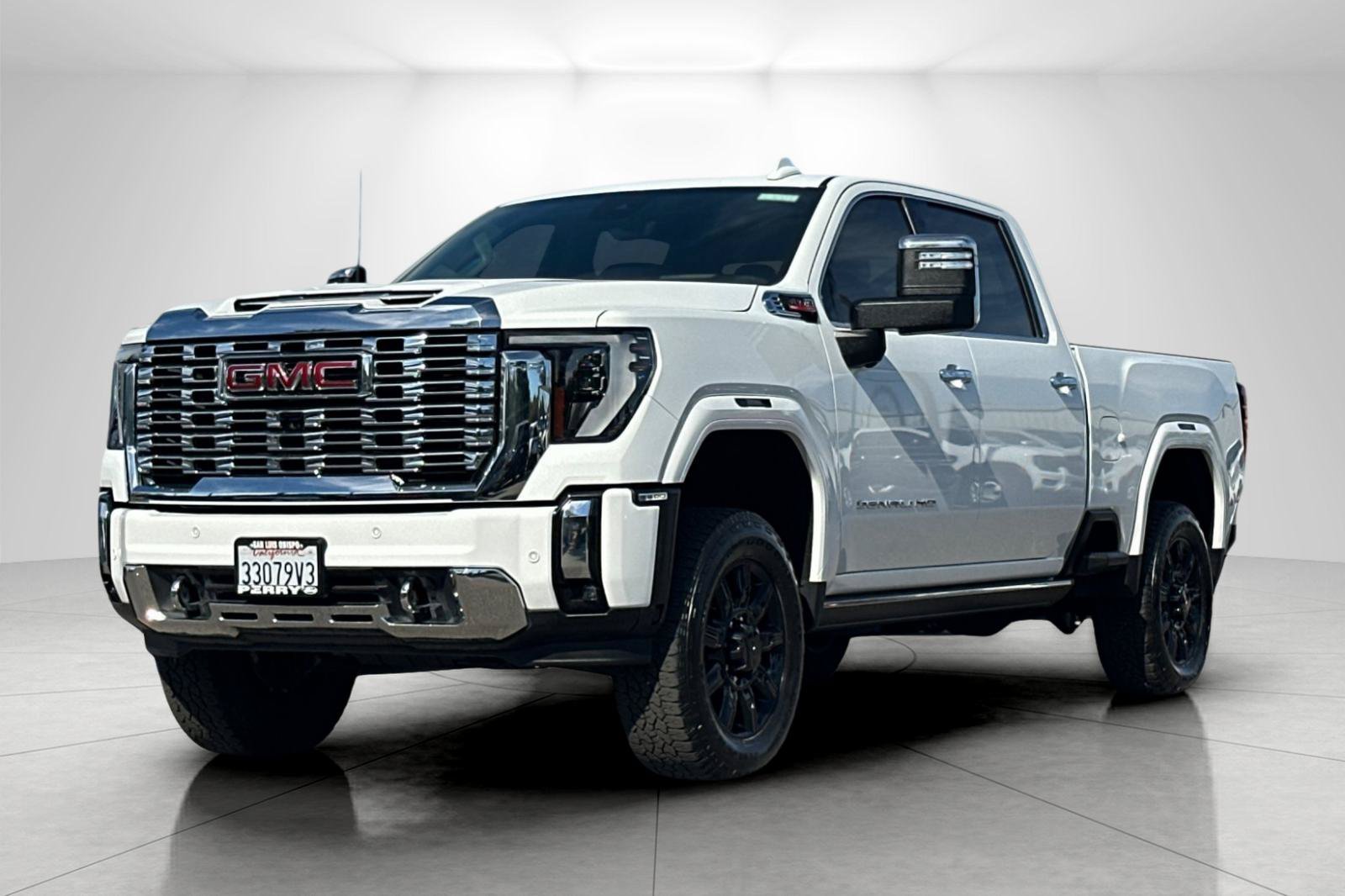 Used 2024 GMC Sierra 3500 Denali w/ Denali Reserve Package AWD/4WD image 7
