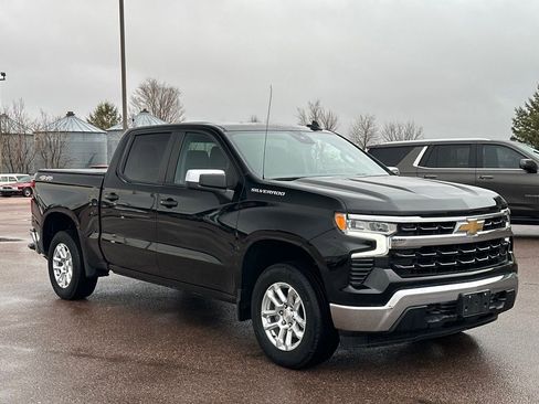 Used 2023 Chevrolet Silverado 1500 LT image 7