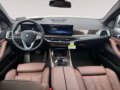 Used 2026 BMW X5 xDrive40i AWD/4WD image 10