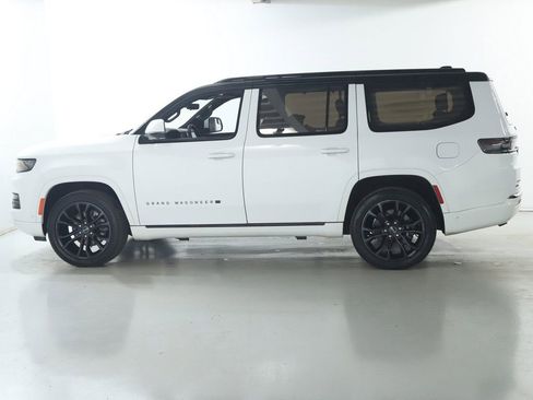 Used 2022 Jeep Grand Wagoneer Series II image 43