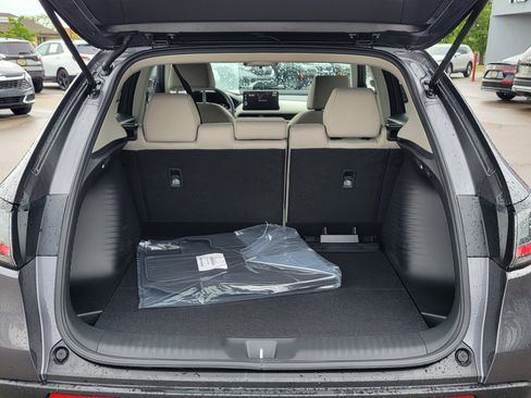 Used 2026 Honda HR-V LX image 8