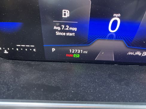 Certified 2025 Volkswagen Taos SE image 21