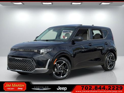 Used 2023 Kia Soul EX FWD image 1