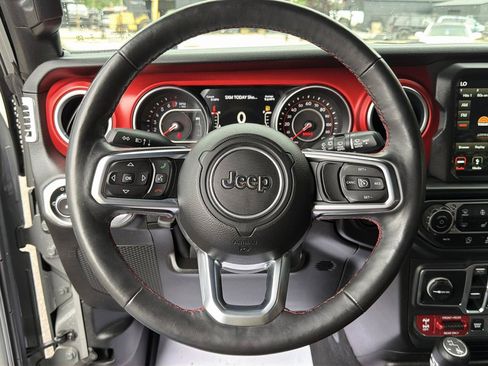 Used 2018 Jeep Wrangler Unlimited Rubicon AWD/4WD image 8