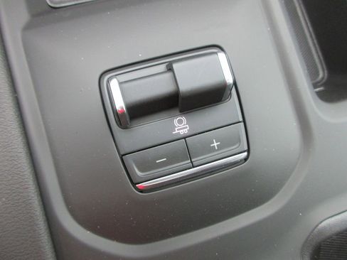New 2026 GMC Sierra 2500 AT4 w/ AT4 Premium Plus Package AWD/4WD image 21
