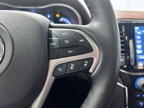 Used 2021 Jeep Grand Cherokee Overland image 11