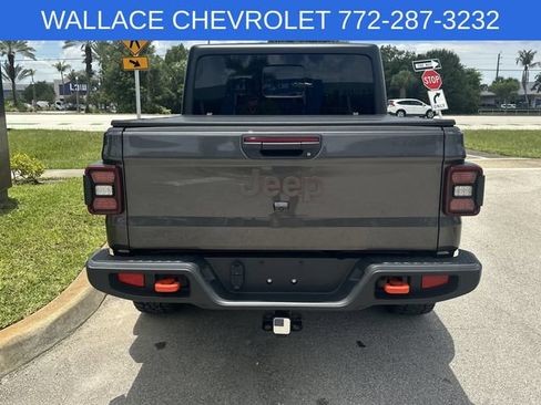 Used 2024 Jeep Gladiator Mojave w/ Convenience Group AWD/4WD image 7