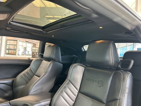 Used 2019 Dodge Challenger SRT Hellcat Redeye image 27