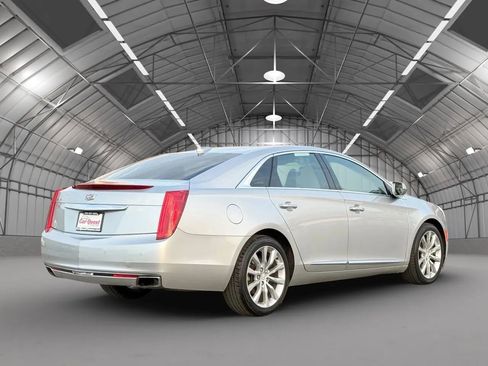 Used 2017 Cadillac XTS Luxury image 7