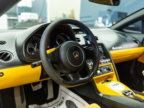 Used 2012 Lamborghini Gallardo LP 560-4 AWD/4WD image 10