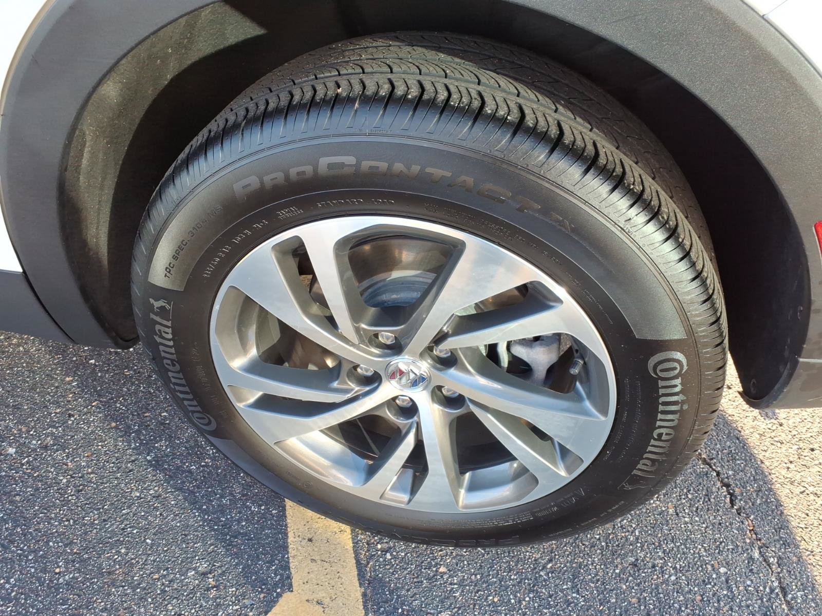 Used 2023 Buick Envision Essence AWD/4WD image 13