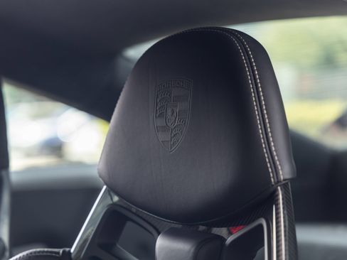 Certified 2018 Porsche 911 GT3 RWD image 34