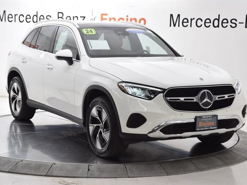 Certified 2024 Mercedes-Benz GLC 300 image 8
