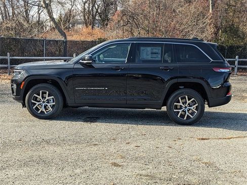 New 2025 Jeep Grand Cherokee Limited image 5