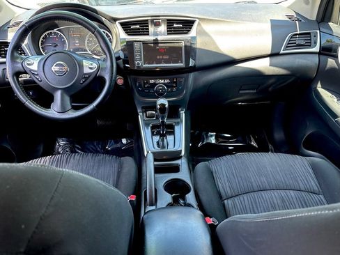 Used 2019 Nissan Sentra SV FWD image 14