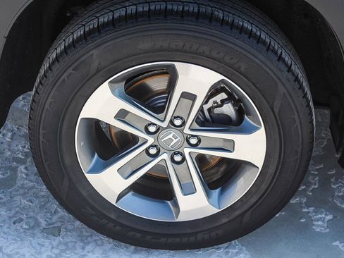 Certified 2023 Honda Pilot EX-L image 9