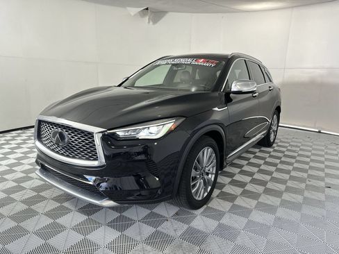 Used 2023 INFINITI QX50 Luxe w/ Accent Package FWD image 4