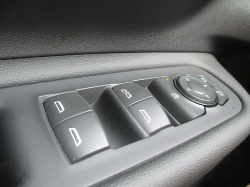 Used 2024 GMC Terrain SLT w/ Elevation Edition AWD/4WD image 23