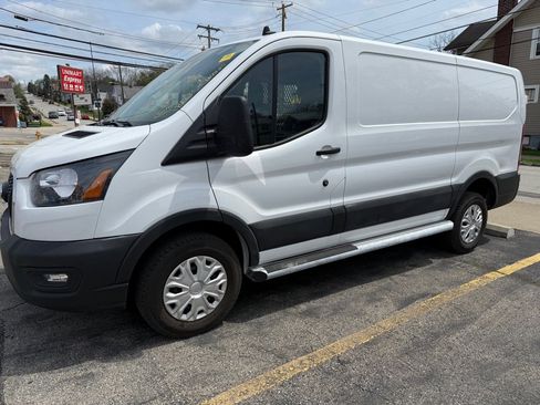 Used 2024 Ford Transit 250 Low Roof w/ Exterior Upgrade Package image 6