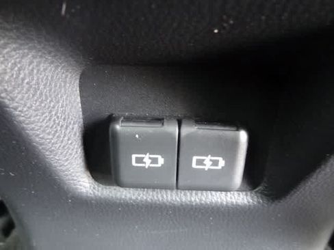 Used 2023 Toyota RAV4 XLE FWD image 12