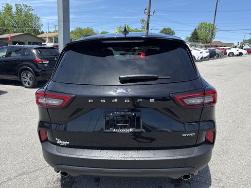 Used 2025 Ford Escape ST-Line Select AWD/4WD image 5