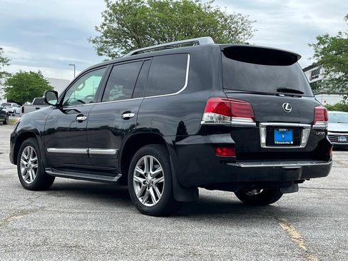 Used 2013 Lexus LX 570 4WD w/ Luxury Pkg image 5