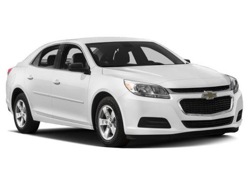 Used 2015 Chevrolet Malibu LS image 9