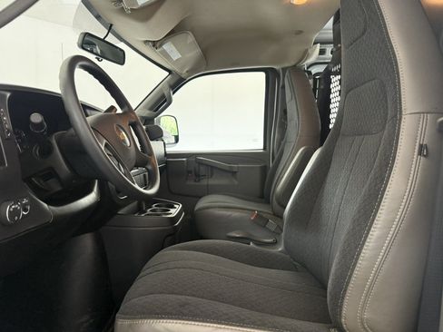 Used 2025 Chevrolet Express 2500 w/ Driver Convenience Package RWD image 15