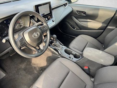 Certified 2025 Toyota Corolla LE image 9