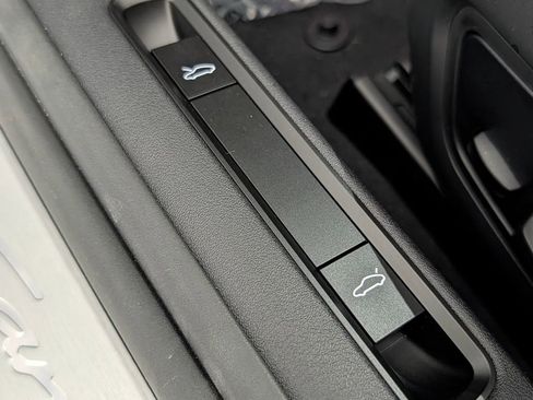 New 2026 Porsche 911 Carrera RWD image 26