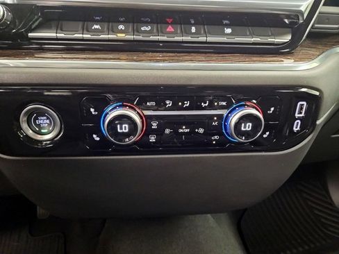 Used 2020 GMC Sierra 1500 Elevation w/ Elevation Value Package image 5