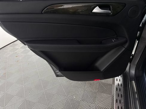 Used 2017 Mercedes-Benz GLS 450 4MATIC image 11