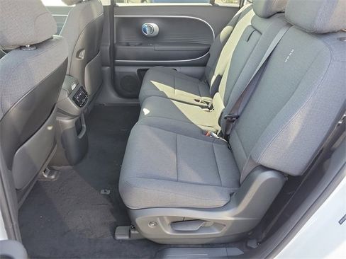 New 2026 Hyundai Ioniq 9 SE image 21