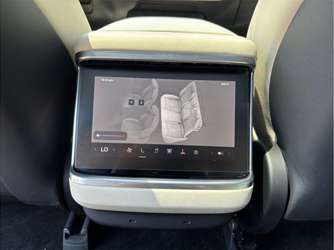 Used 2022 Tesla Model S Standard Range AWD/4WD image 37