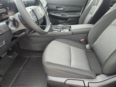 New 2026 Nissan Sentra SV image 12