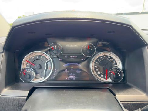 Used 2017 RAM 3500 Laramie w/ Convenience Group AWD/4WD image 25