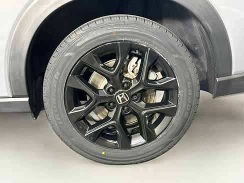 Used 2024 Honda HR-V Sport image 11
