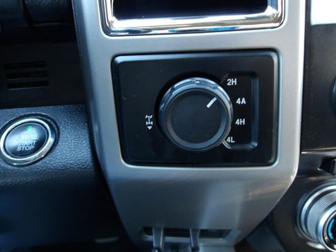 Used 2015 Ford F150 Lariat w/ Equipment Group 502A Luxury AWD/4WD image 20