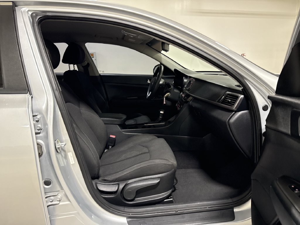 Used 2017 Kia Optima LX FWD image 21