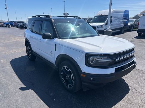 Used 2022 Ford Bronco Sport Outer Banks w/ Tech Package image 18