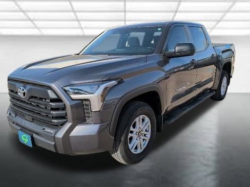 Used 2025 Toyota Tundra SR5 AWD/4WD image 24