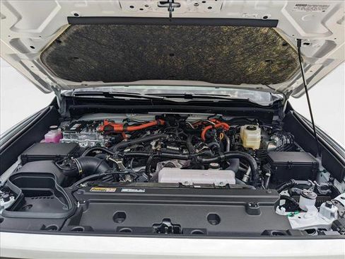 New 2025 Toyota 4Runner 4WD image 16