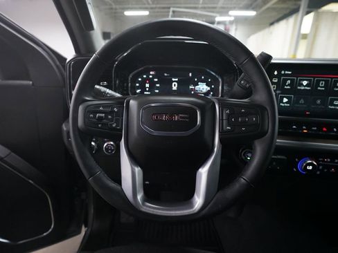 Used 2025 GMC Sierra 1500 Elevation AWD/4WD image 4