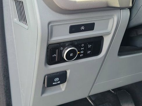 Used 2025 Ford F150 XLT w/ Equipment Group 301A Standard AWD/4WD image 17