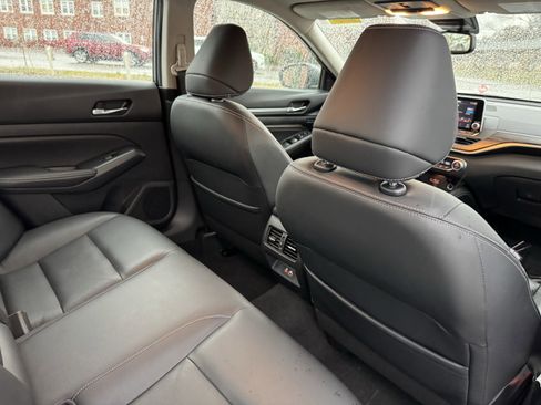 Certified 2019 Nissan Altima 2.5 Platinum image 35