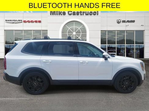 Used 2022 Kia Telluride EX w/ EX Premium Package AWD/4WD image 3