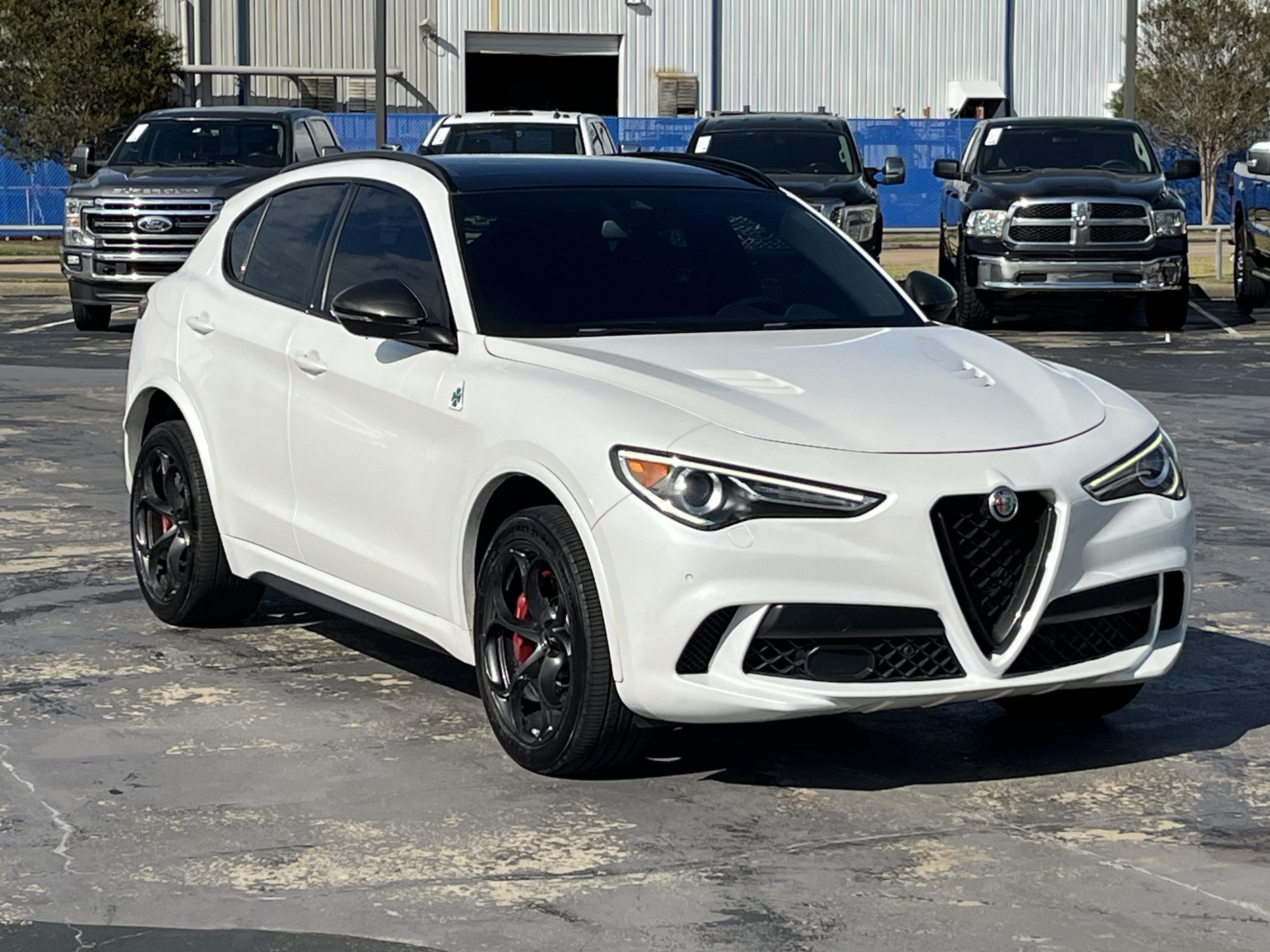 Used 2019 Alfa Romeo Stelvio Quadrifoglio w/ Driver Assist Dynamic Package AWD/4WD image 5