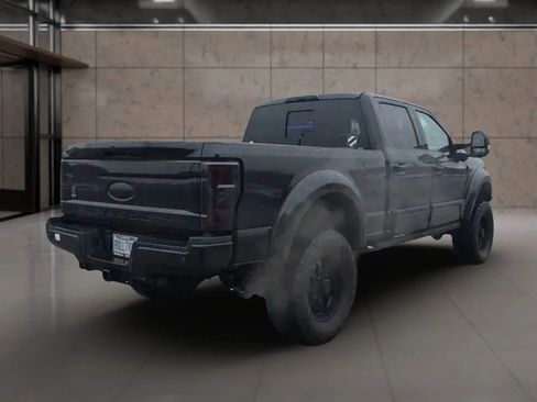 Used 2019 Ford F250 Lariat w/ Lariat Ultimate Package AWD/4WD image 8
