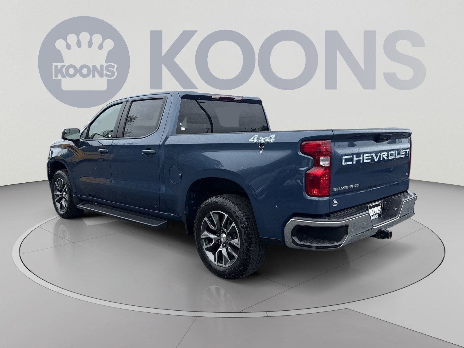 Used 2024 Chevrolet Silverado 1500 LT AWD/4WD image 8