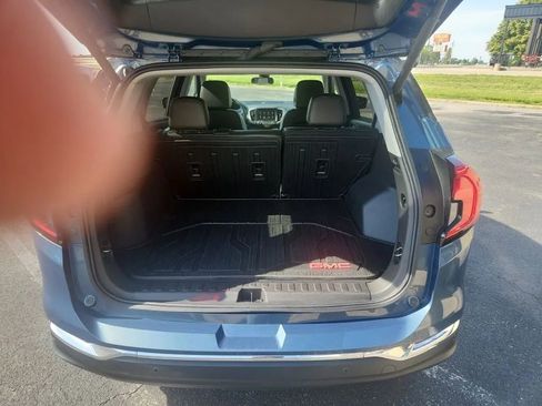 Used 2024 GMC Terrain SLT w/ LPO, Floor Liner Package FWD image 6